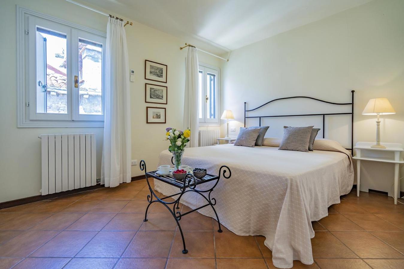 Lo Squero 3 With Balcony In Dorsoduro * Wenecja